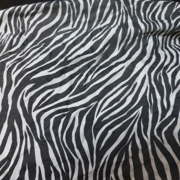 zebra print black white fitted twin single sheet - Picture 1 of 2